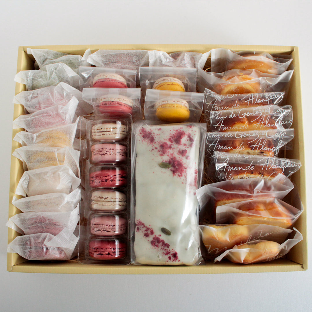 福袋2026(お菓子31個詰め合わせ、トートバック付き)