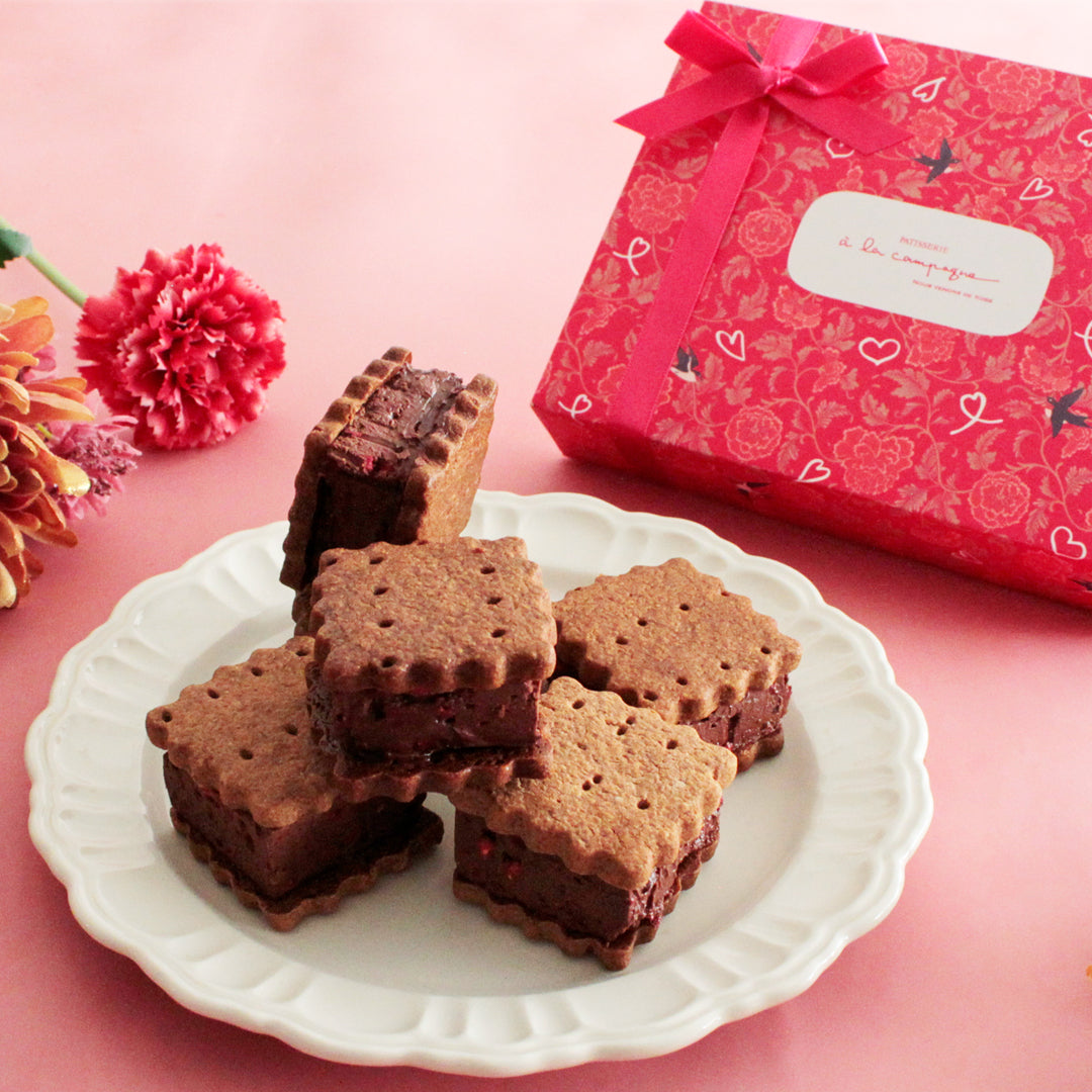 チョコが詰まったタルトクッキー / 「タルト フーレ オ ショコラ」